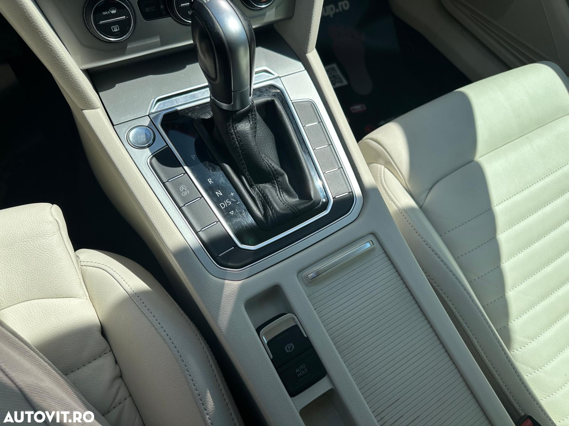 Volkswagen Passat - 15