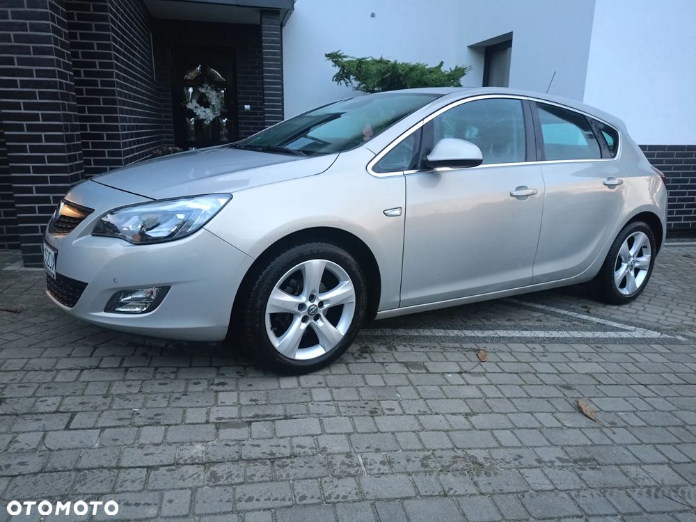Opel Astra 1.6 Selection 110 Jahre - 1