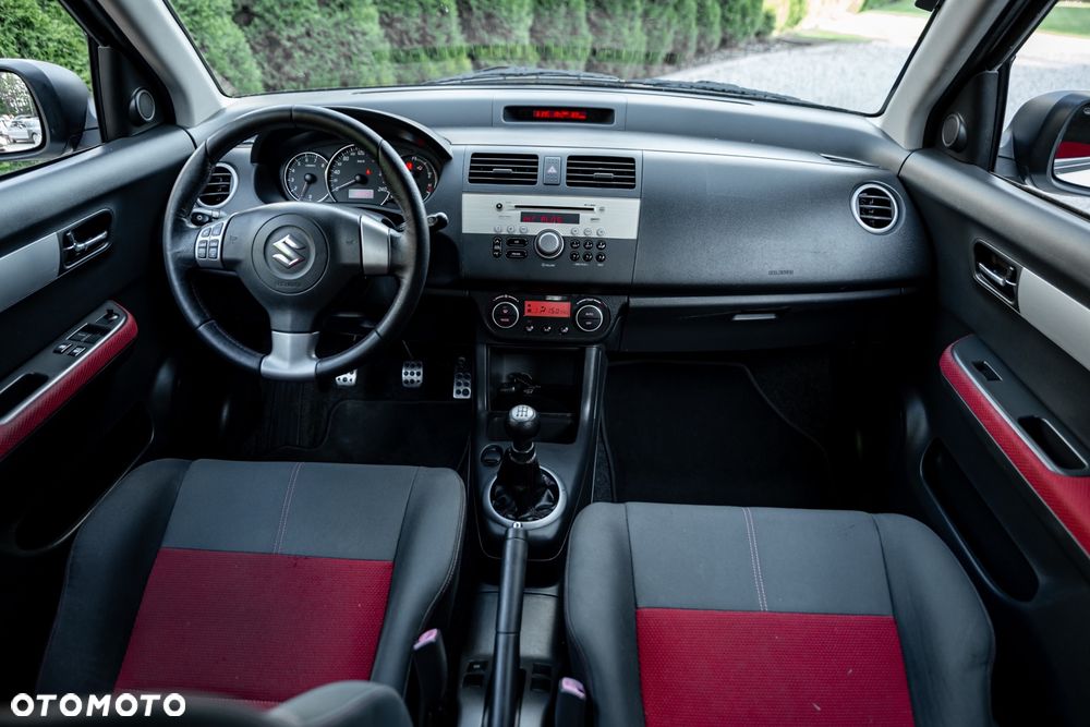 Suzuki Swift 1.6 Sport - 27