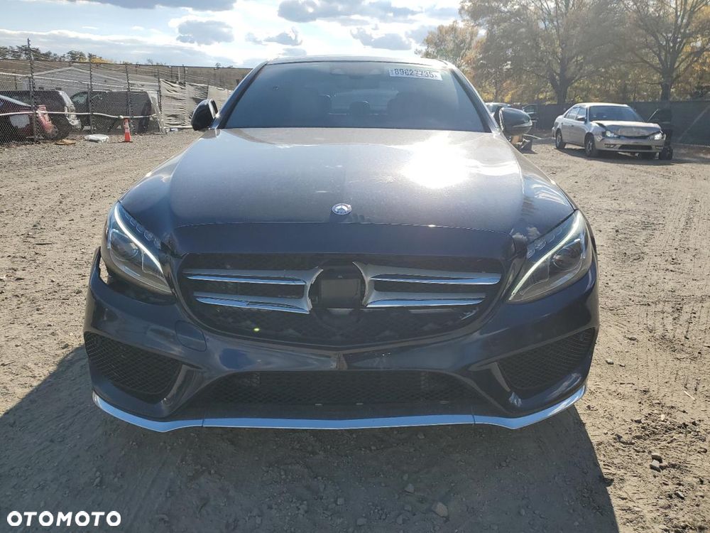 Mercedes-Benz Klasa C 300 9G-TRONIC AMG Line - 5