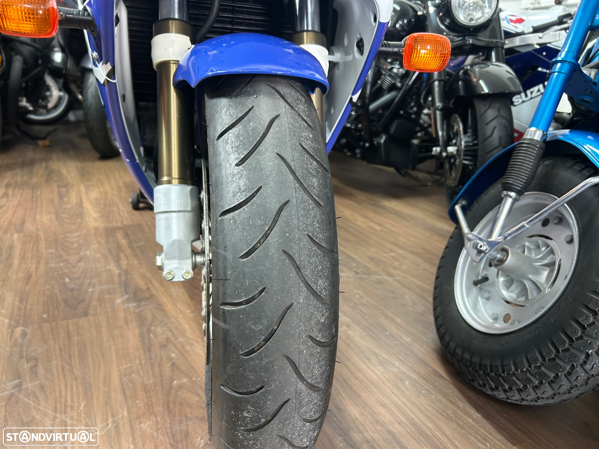 Honda CBR 900 RR Sc28 - 24