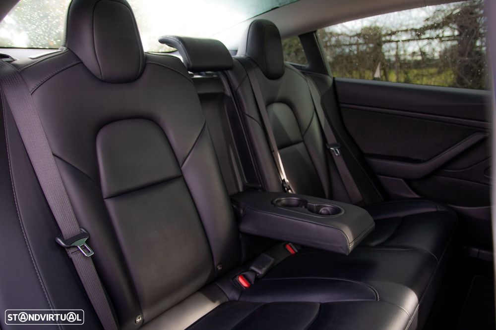 Tesla Model 3 Long-Range Dual Motor AWD - 16