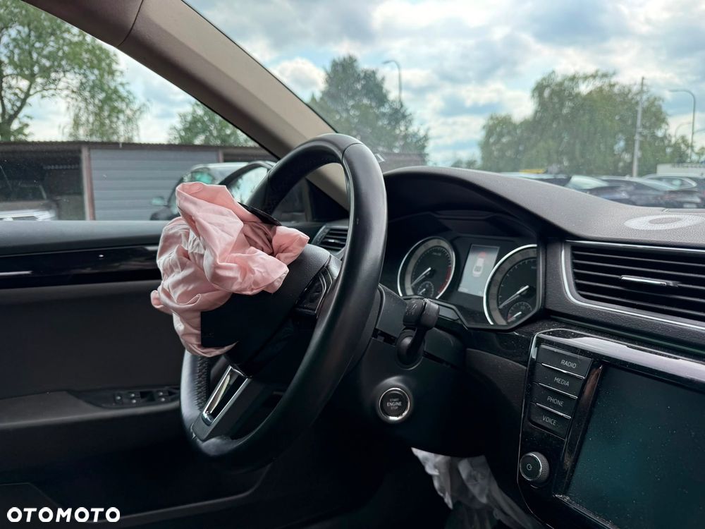 Skoda Superb 2.0 TSI L&K DSG - 14