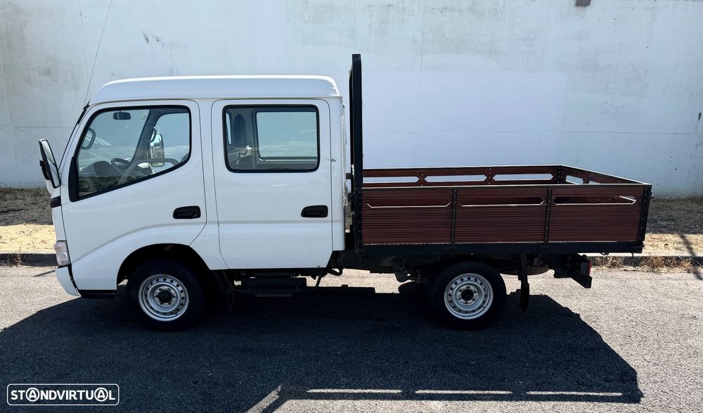 Toyota DYNA - 7