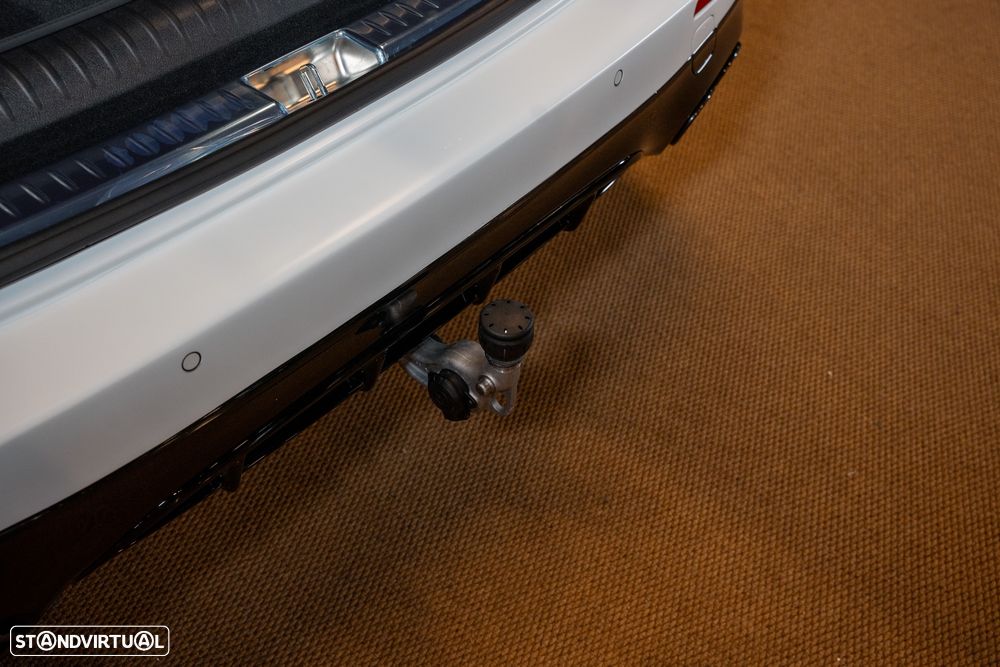 Mercedes-Benz E 53 AMG Hybrid 4Matic+ - 50