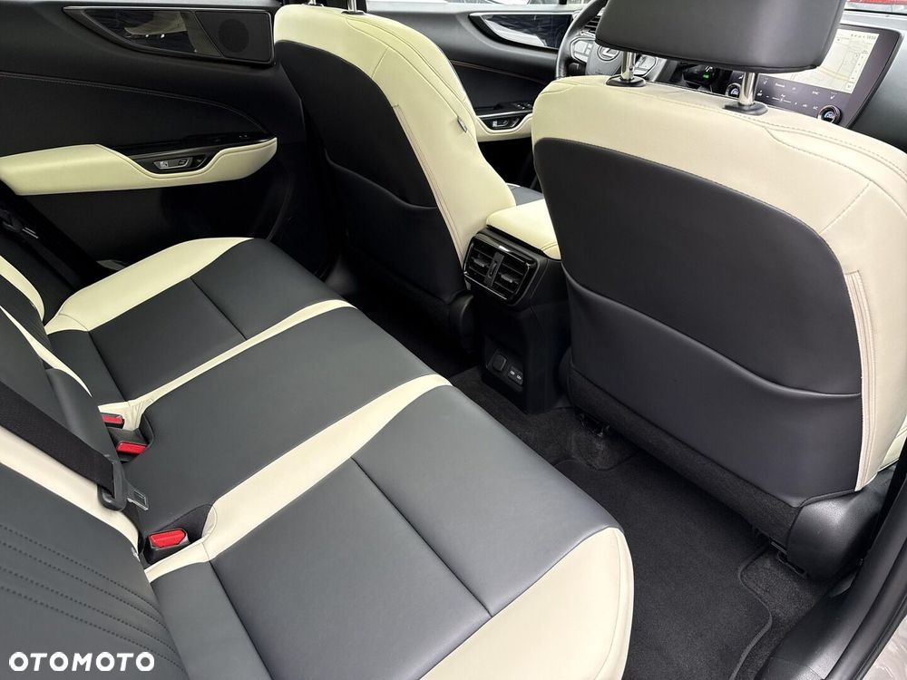 Lexus NX 350h Prestige AWD - 11