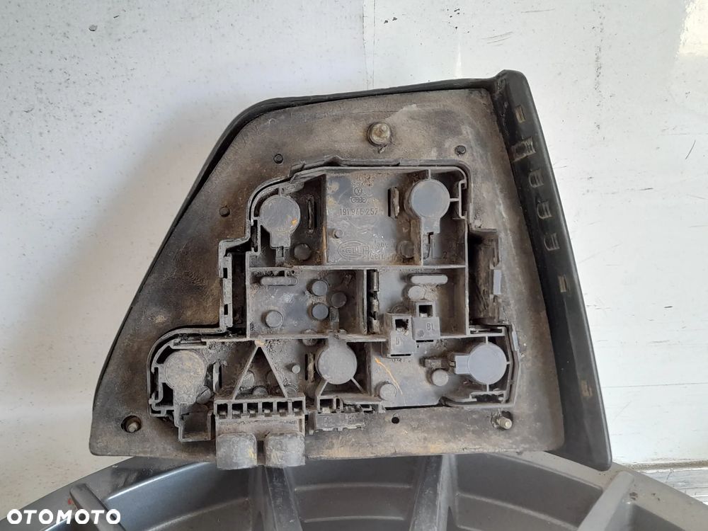 Lampa lewy tył Volkswagen Golf 2 Hella 191945257 - 4