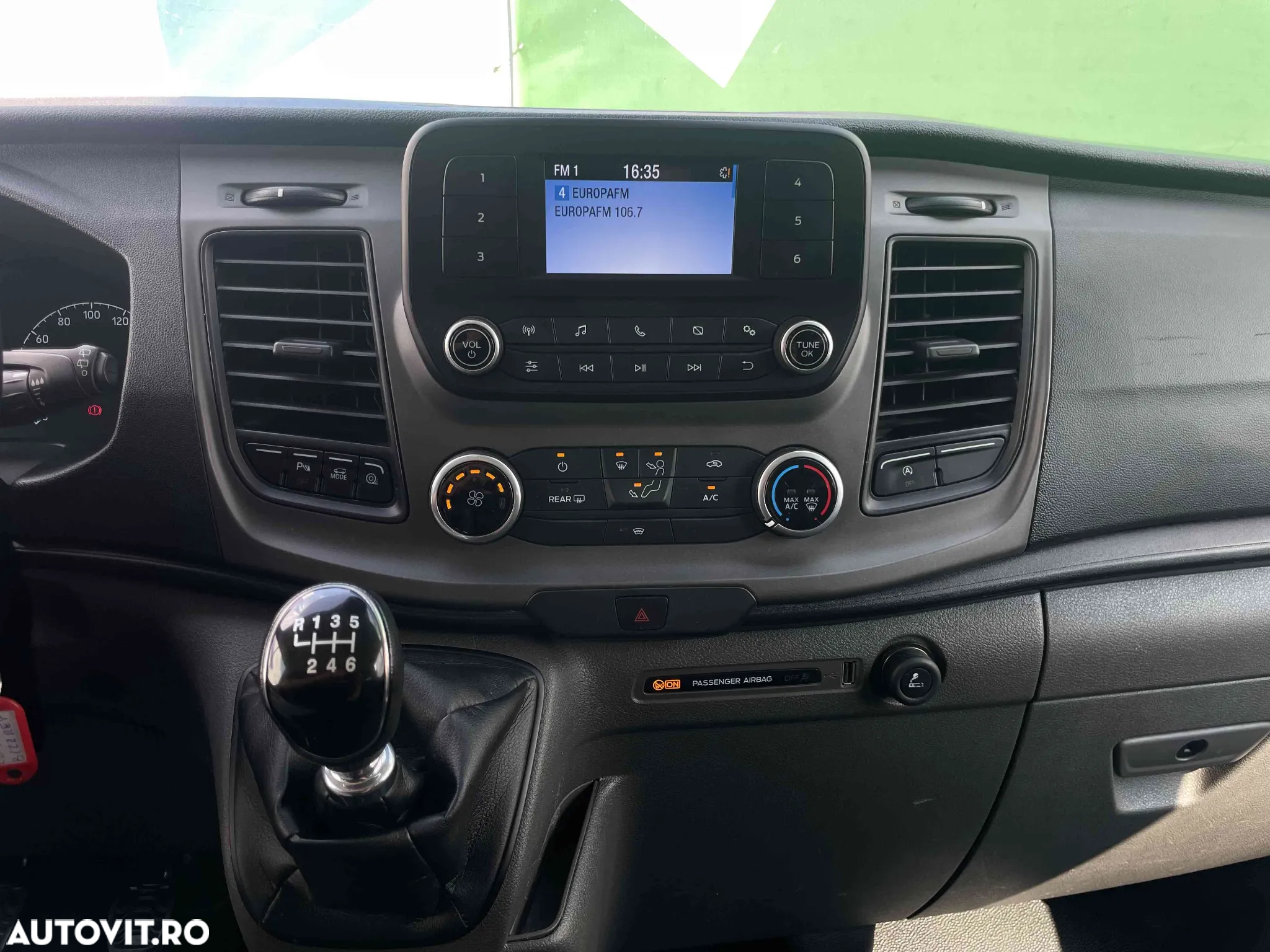 Ford Transit Custom - 12