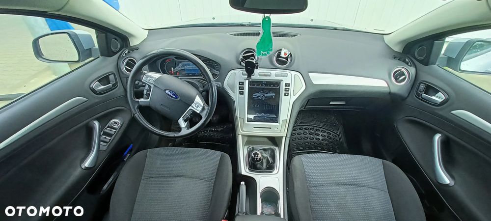 Ford Mondeo 2.0 TDCi Titanium - 12