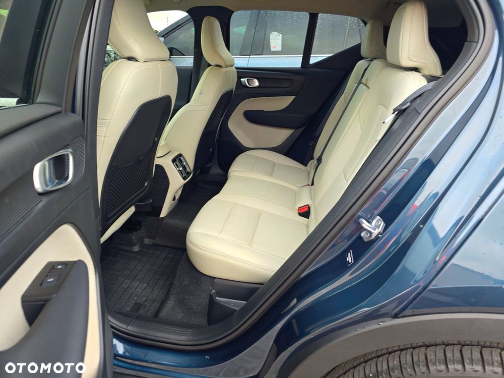 Volvo XC 40 T5 AWD Geartronic Inscription - 12