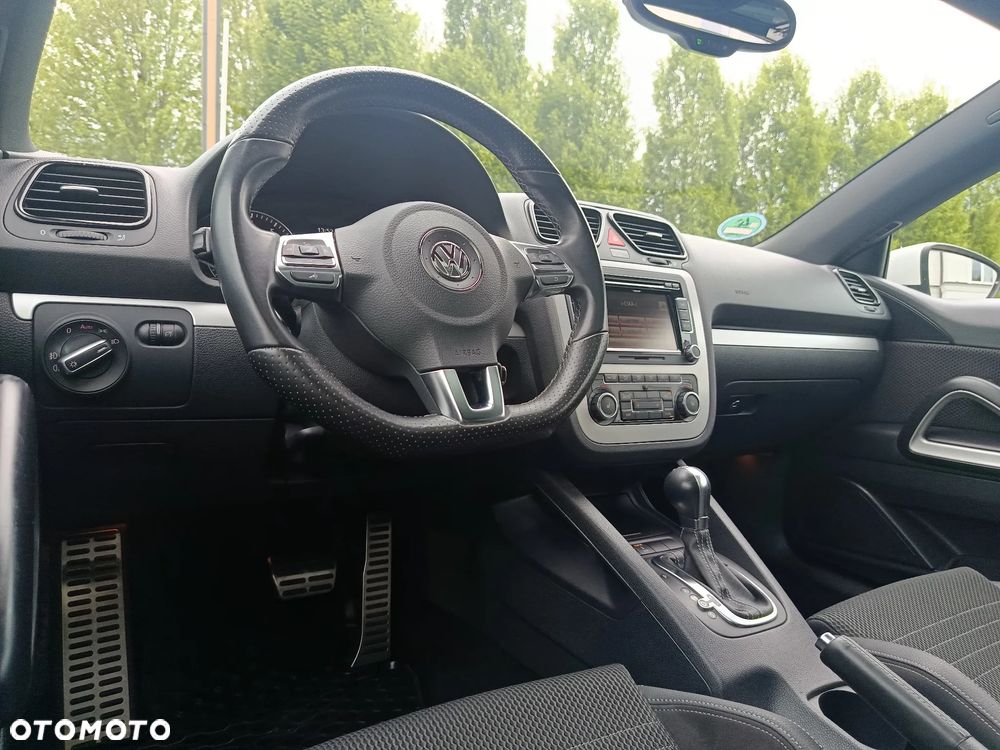 Volkswagen Scirocco 1.4 TSI DSG Edition - 29