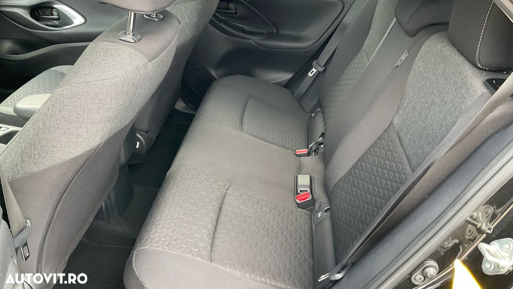 Toyota Yaris Cross 1.5 VVT-i HSD 4x2 Eco - 25