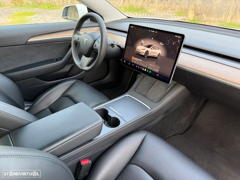 Tesla Model 3 RWD - 2