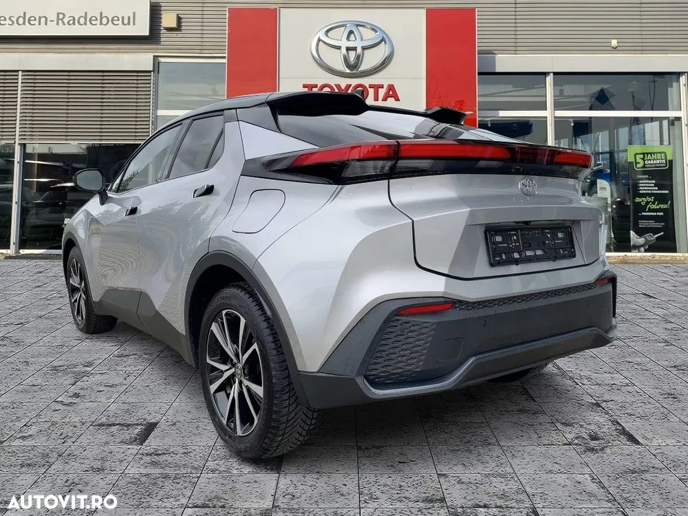 Toyota C-HR 1.8 Hybrid Team Deutschland - 31