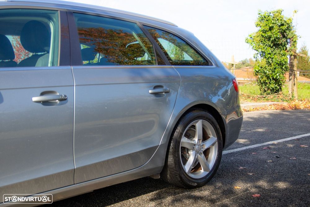 Audi A4 Avant 2.0 TDI Advance - 13