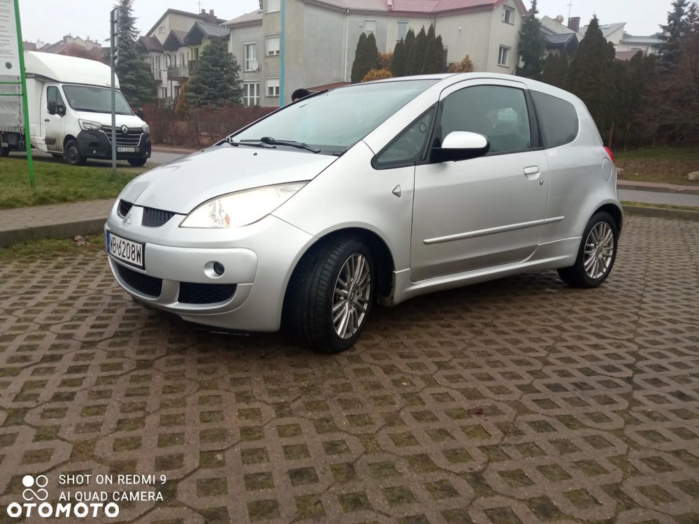 Mitsubishi Colt - 4