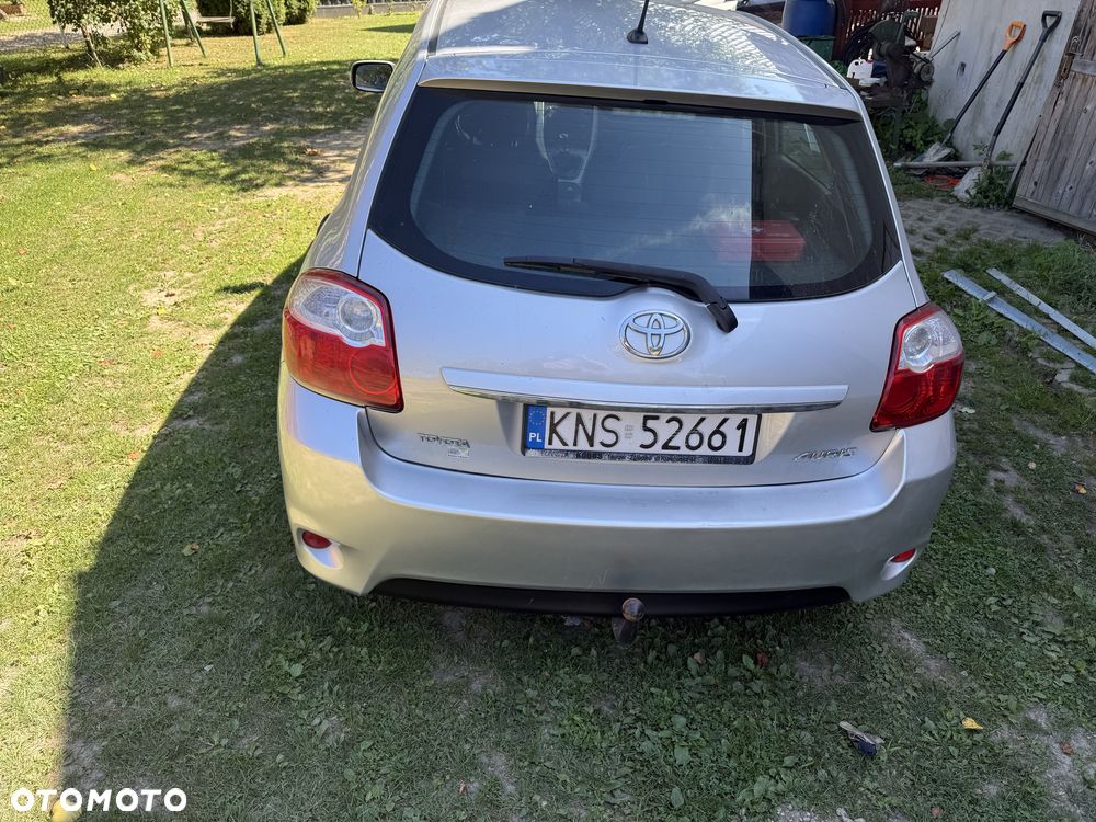 Toyota Auris - 4