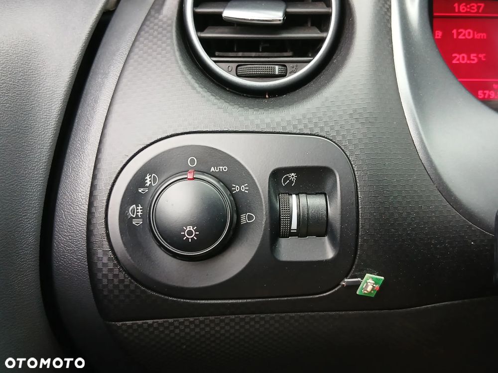Seat Altea XL 1.9 TDI Stylance - 10