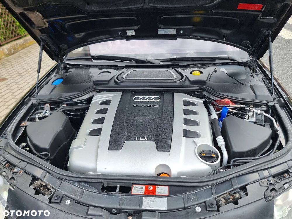 Audi A8 4.2 TDI Quattro - 13