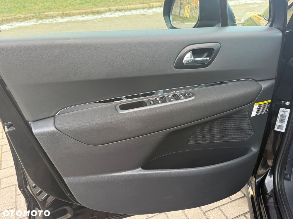 Peugeot 3008 1.6 Active - 19