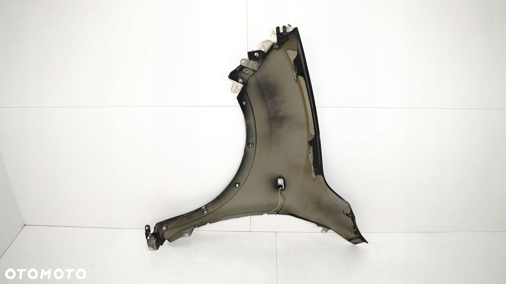 BŁOTNIK PRAWY PRZÓD NISSAN JUKE F15 11-15R Z11 - 11