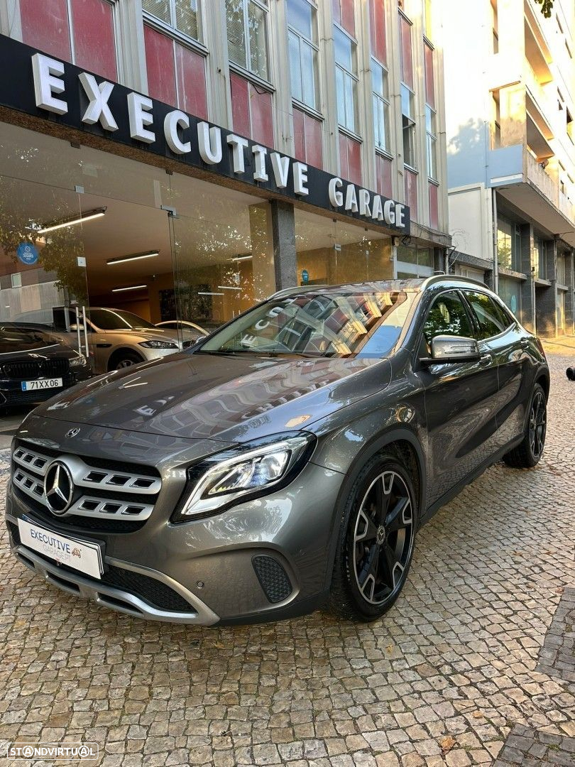 Mercedes-Benz GLA 220 d Urban - 2