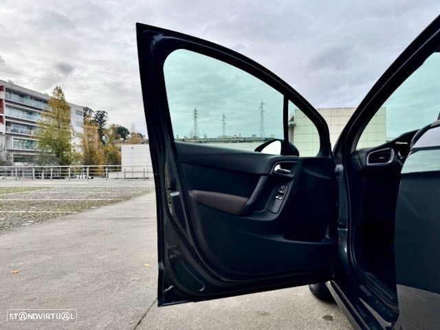 Citroën C3 1.2 VTi Seduction 15 - 29