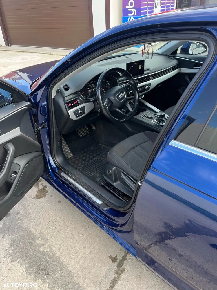 Audi A4 2.0 TDI DPF clean multitronic Ambiente - 2