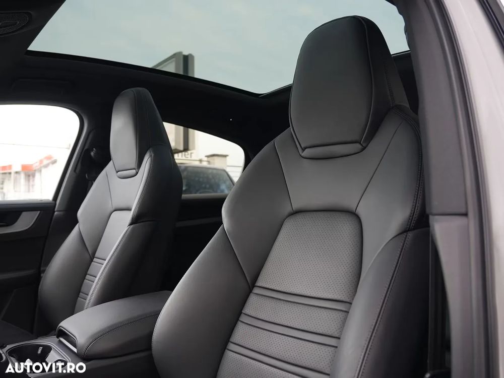 Porsche Cayenne Coupe E-Hybrid - 28