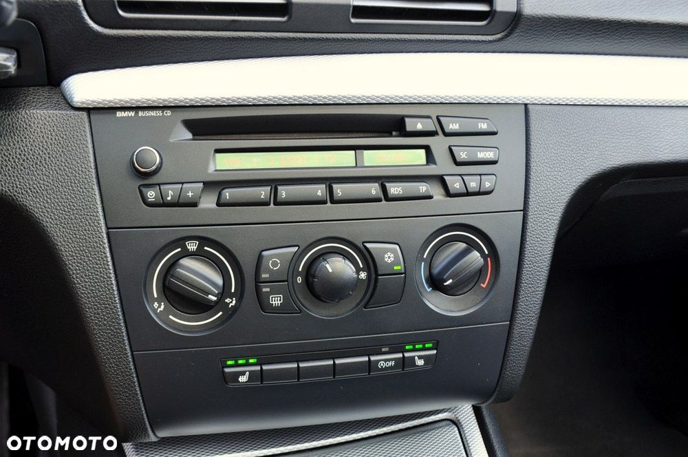 BMW Seria 1 - 32