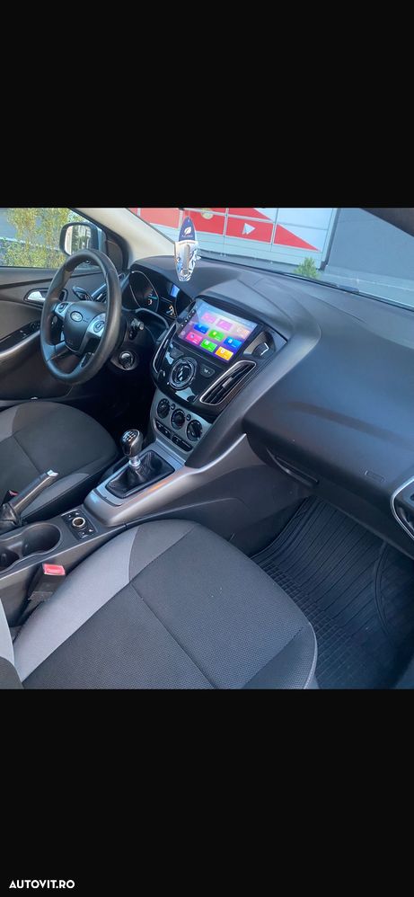 Ford Focus - 8
