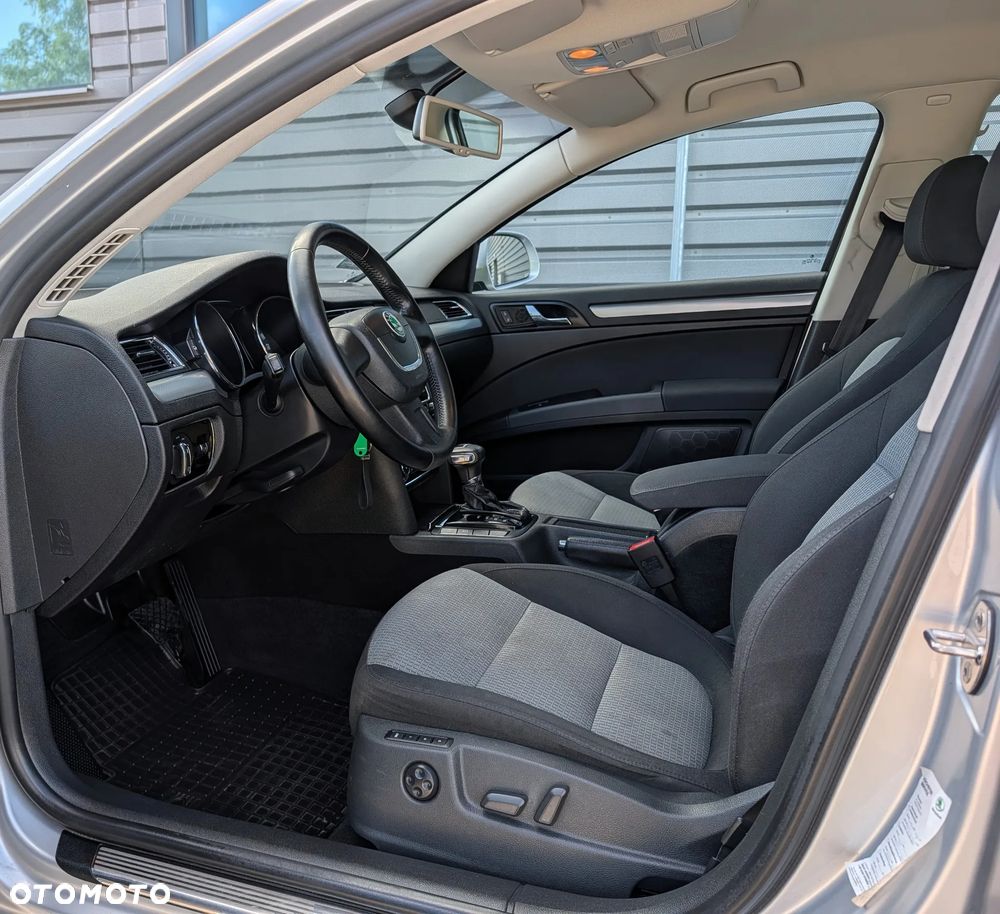 Skoda Superb 1.8 TSI DSG Ambition - 14