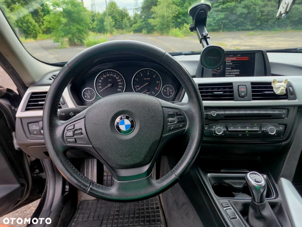 BMW Seria 3 320d DPF - 4