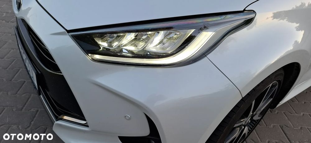 Toyota Yaris 1.5 VVT-i Premiere Edition - 28