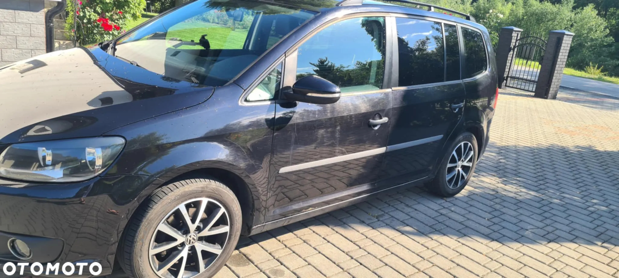 Volkswagen Touran 1.6 TDI DPF BlueMot Comfortline - 3