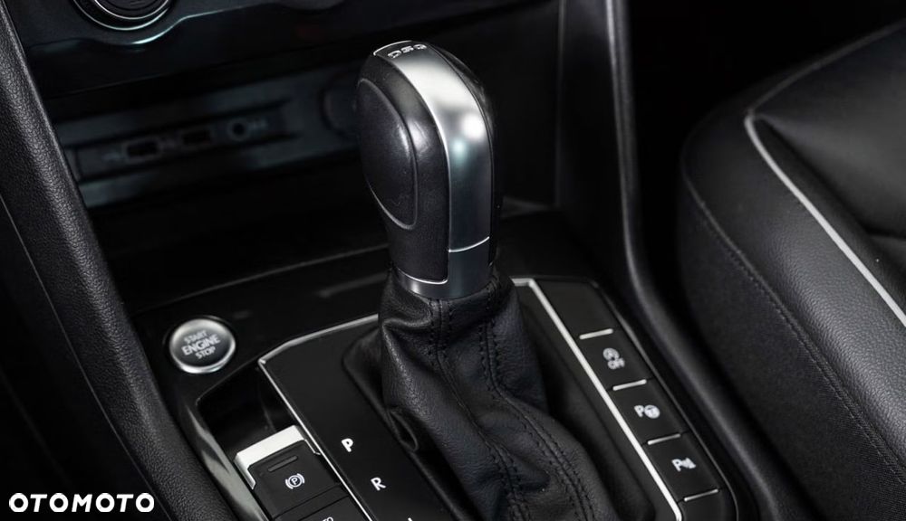 Volkswagen Tiguan 2.0 TDI SCR 4MotION DSG R-Line - 11