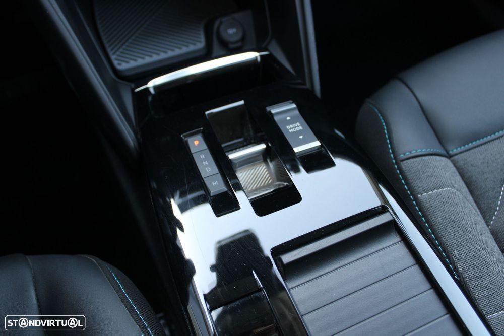 Citroën C4 PureTech 130 Stop&Start EAT8 FEEL - 30