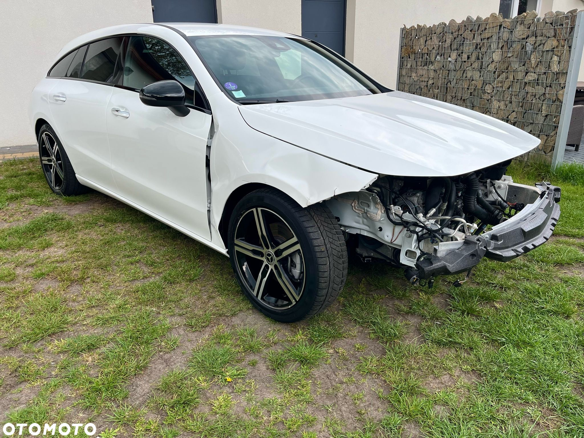 Mercedes-Benz CLA - 4