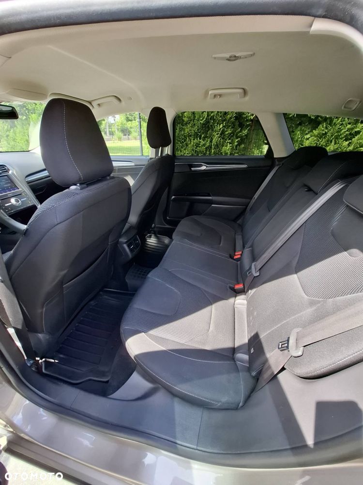 Ford Mondeo 2.0 EcoBlue Titanium - 14