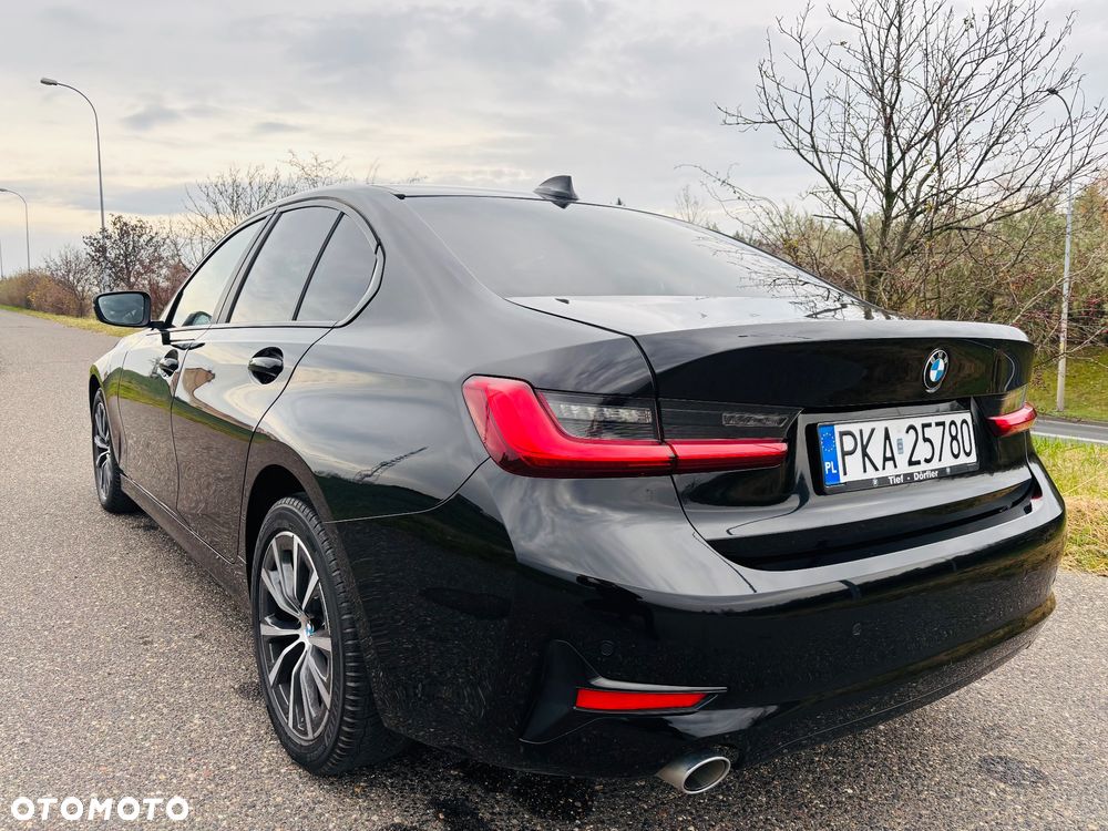 BMW Seria 3 318d - 4