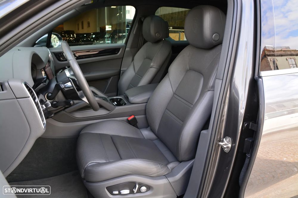 Porsche Cayenne E-Hybrid - 28
