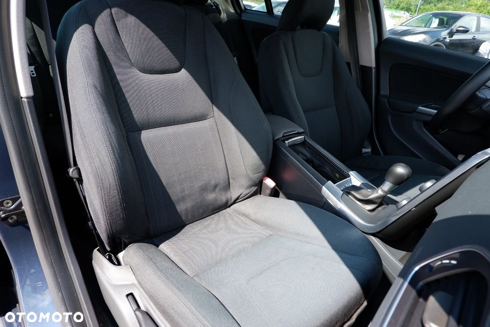 Volvo S60 2.0T Kinetic - 9