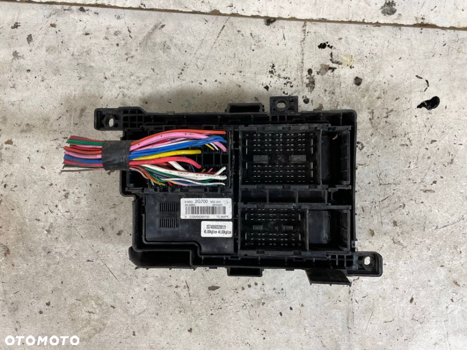 KIA MAGENTIS II 05-08 2.0 CRDI SKRZYNKA BEZPIECZNIKÓW BSI 91950-2G700 - 1