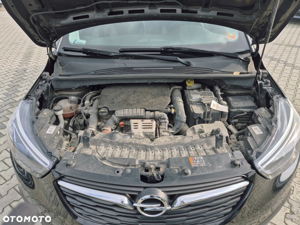 Opel Crossland X - 8