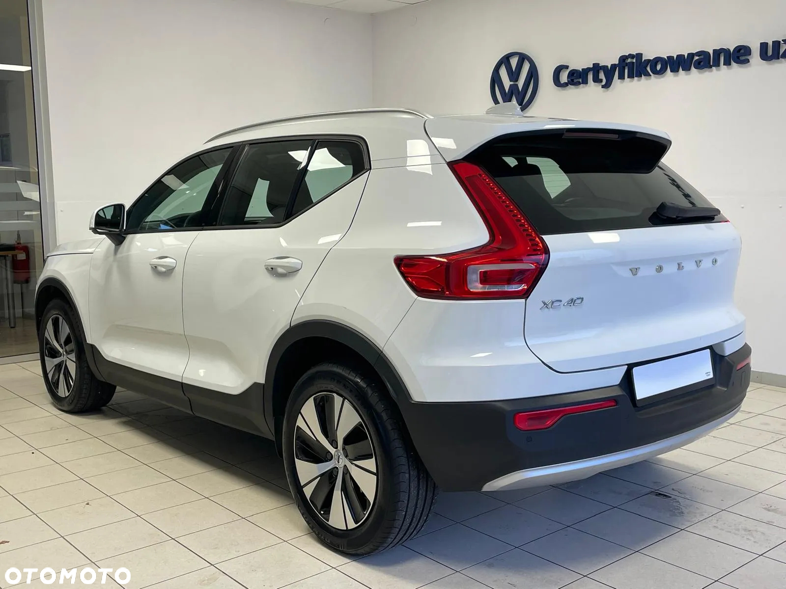 Volvo XC 40 T3 Momentum - 3