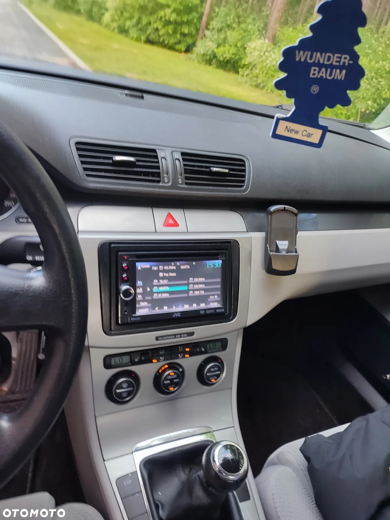 Volkswagen Passat 1.6 FSI Sportline - 9