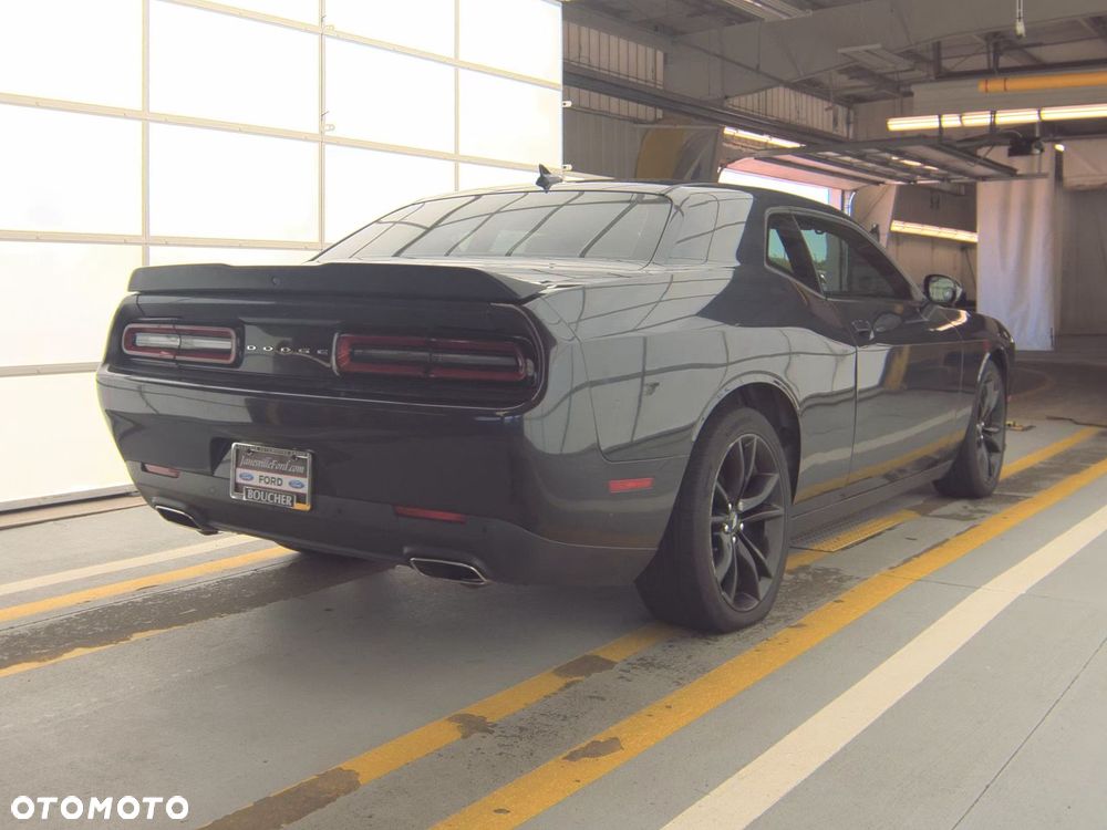 Dodge Challenger 3.6 SXT Plus - 5