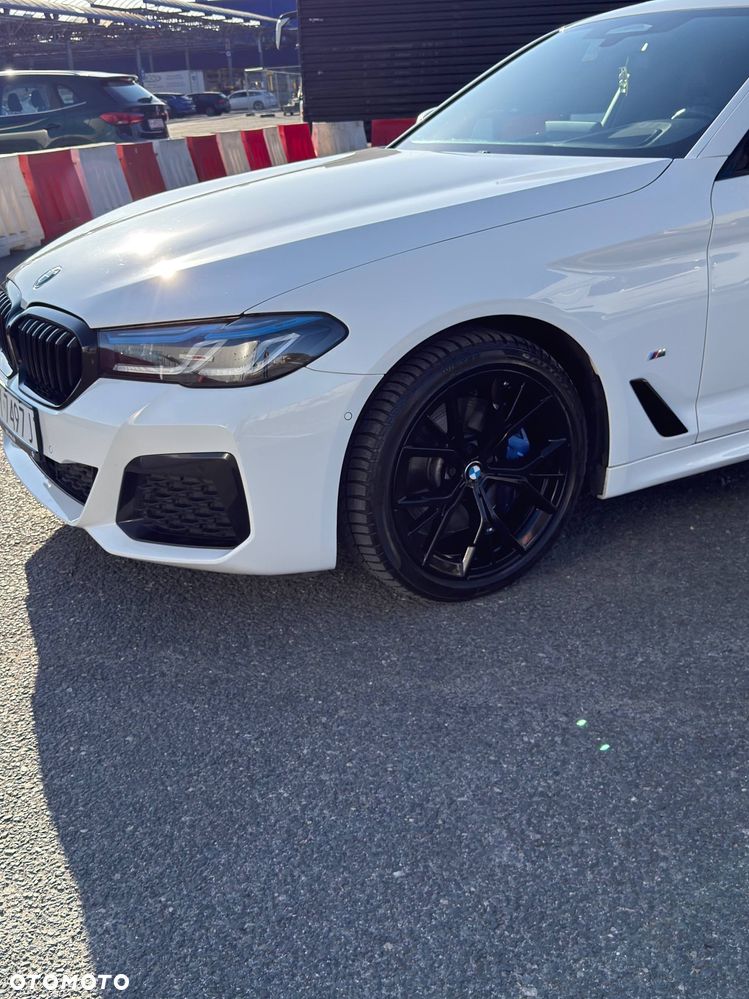 BMW Seria 5 520d xDrive M Sport sport - 3