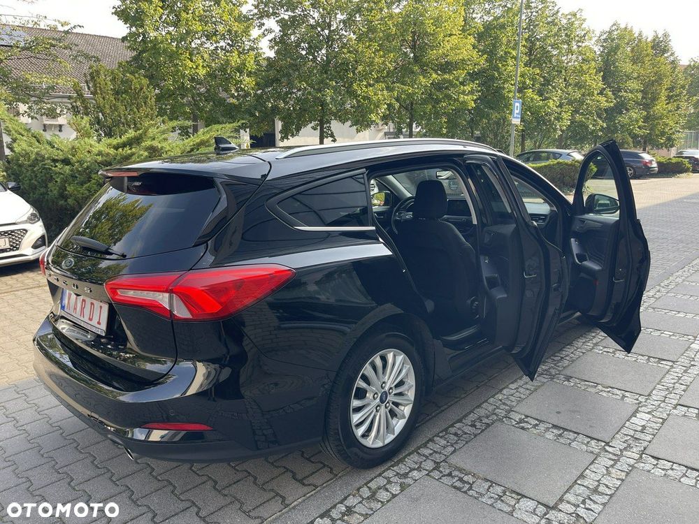 Ford Focus - 17