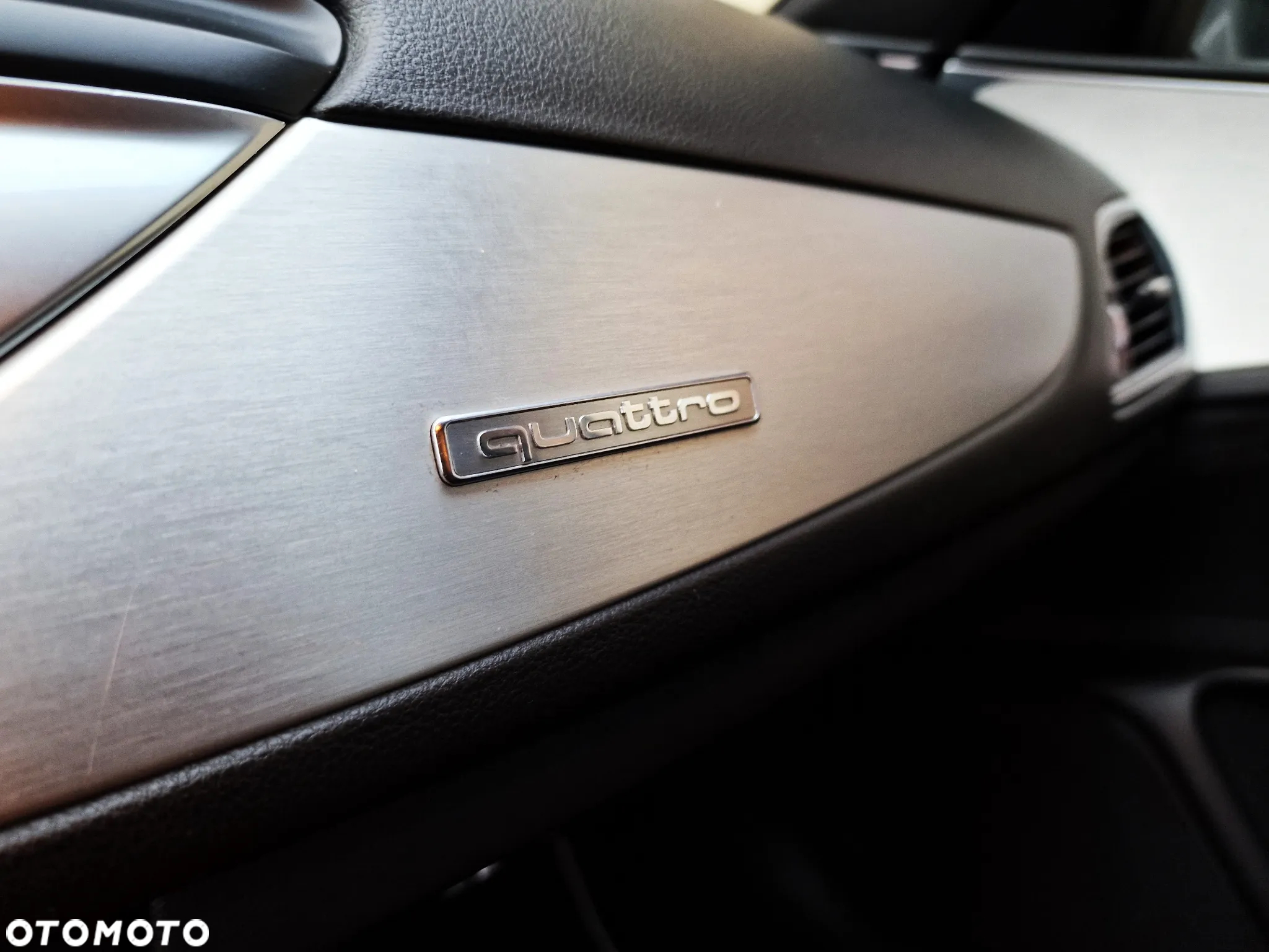 Audi A6 Avant 2.0 TDI quattro S tronic - 37